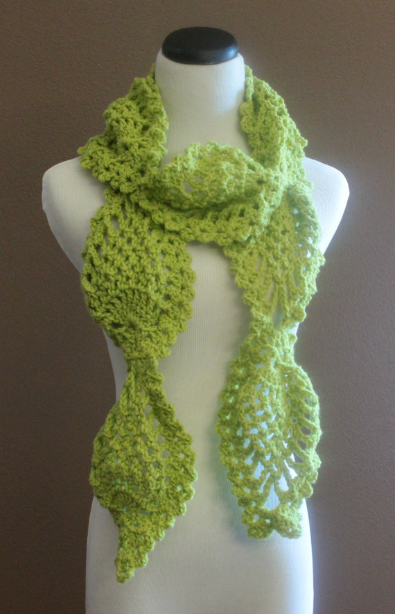 Crochet Scarf Lemongrass Thick Chunky Lace Pineapple Motif Neckwarmer